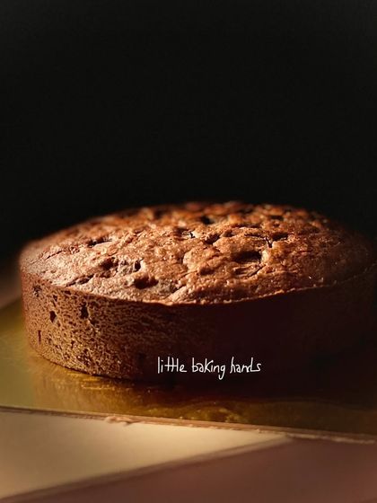 Another shot of the simple, perfect chocolate cake for the school party. It’s all about that pure, unadulterated chocolate flavour.