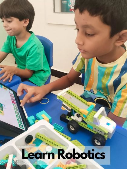MakersLoft - Holiday Camps Robotics & Coding in Action photo 50