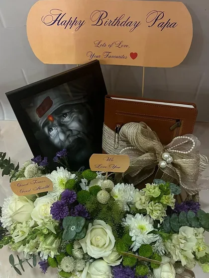 This angle shows the diary included in the birthday hamper, making it a practical yet beautiful gift.