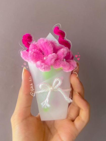Another look at the mini wired bouquet, a small but mighty burst of color. These are available in multiple colors and are great for when you need a quick, affordable, and thoughtful gift.
