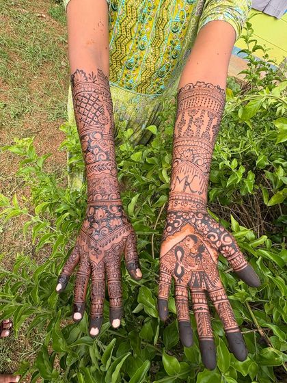 Chandu - Bridal Mehendi Intricate Bridal Designs photo 25