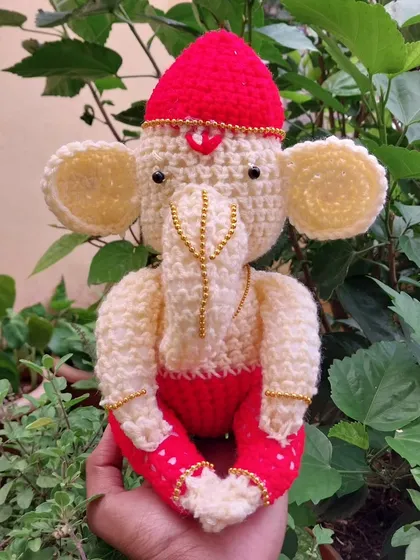 My handmade crochet Ganesha doll, perfect for your car dashboard, desk, or as a thoughtful gift. I've carefully added small details like the golden jewelry to make this amigurumi extra special.