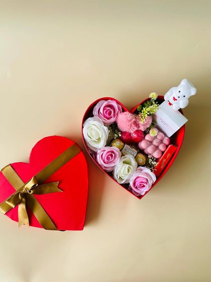 A top-down view of the Valentine's heart box. It's a classic and beautiful way to express your love.