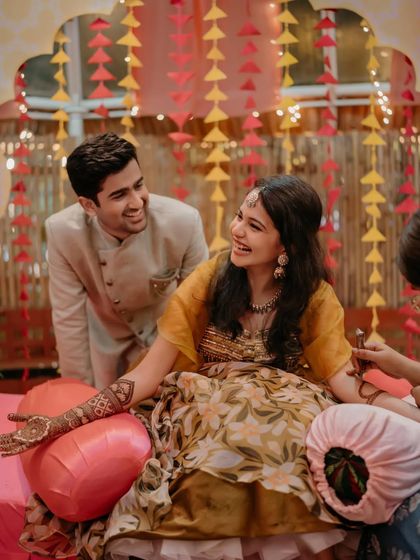 A duplicate of 255, a sweet moment between the couple.