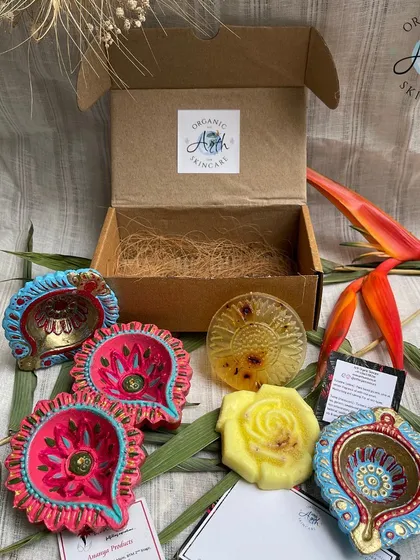 My sustainable Diwali hamper is a perfect example of conscious gifting. This box features my best-selling handmade soaps alongside beautiful, hand-painted diyas sourced from a local NGO. It's a gift that truly gives back to the community.