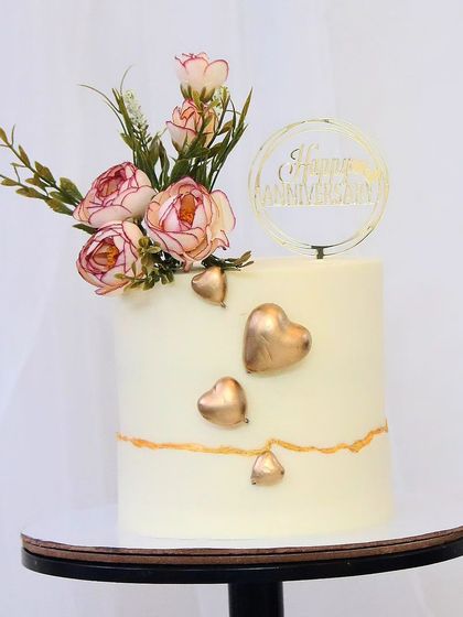 Cake in the Box - Custom Themed Cakes Elegant Floral & Simple Delights photo 20