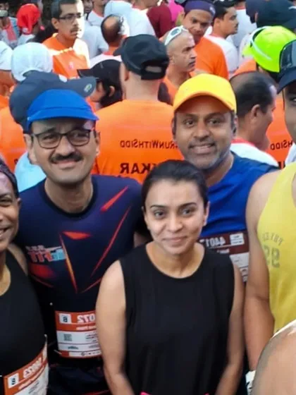 In the midst of the crowd at the Satara Hill Half Marathon. Finding familiar faces in the sea of runners makes the experience special.