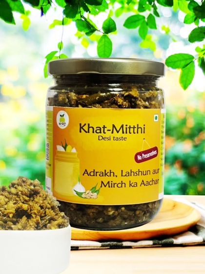 A closer look at the Adrak, Lahsun aur Mirch ka Achaar. You can see the finely chopped ingredients mixed with my special blend of spices.
