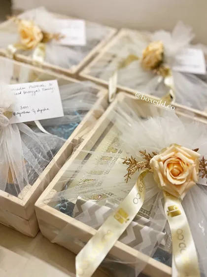 Sending Eid gifts to family and friends is easy with my service. These beautifully wrapped wooden boxes are filled with love and shipped all across India.