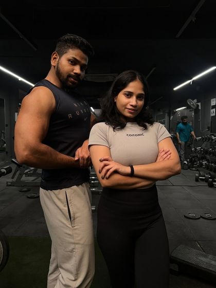 We make a great team. Posing here after another successful training session together.