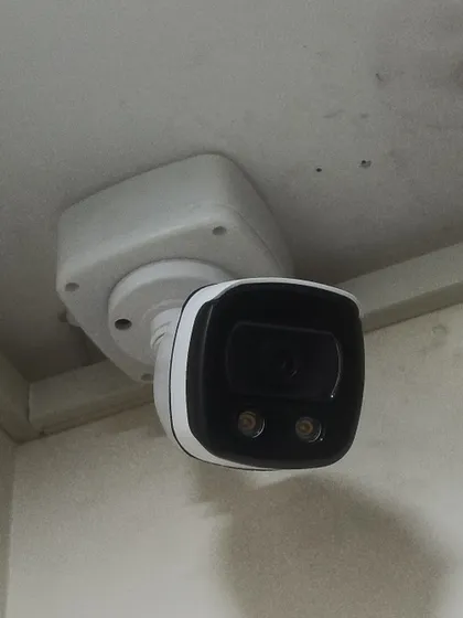 An indoor-mounted bullet camera, perfect for monitoring large indoor spaces like garages, workshops, or warehouses from a high vantage point.