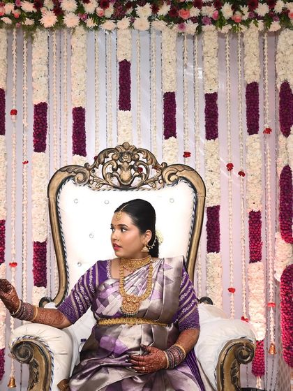 Another regal shot of the mom-to-be, Sahana. The makeup enhances her happiness and glow.