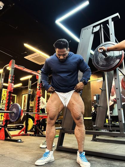 Another angle of the leg development. This is what iconic legs look like.