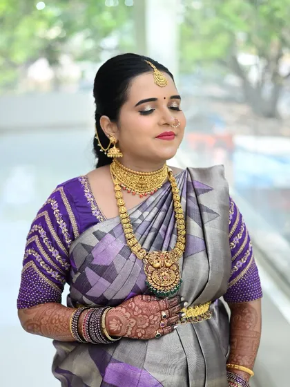 Celebrating a beautiful mom-to-be. For Sahana's baby shower, we created this glowing, regal look so she felt as special as the occasion.