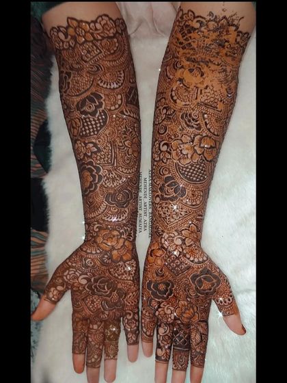 Azra Mehendi - Mehendi Artistry Full Bridal Mehendi photo 81
