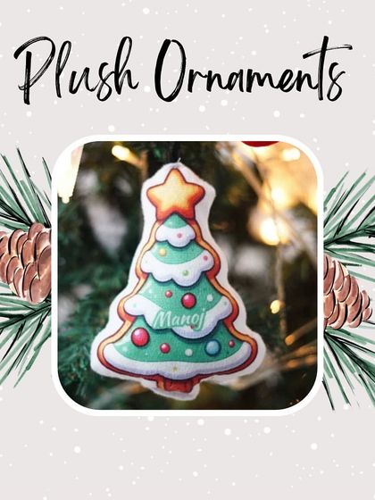 This Christmas tree plush ornament can be personalised with a name, making it a special keepsake for years to come.