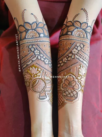 This design features traditional musical instruments like the dholak, symbolizing the celebration and joy of a wedding.