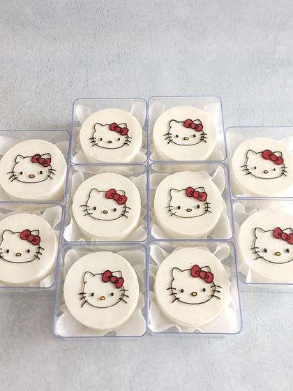 A batch of cute Hello Kitty mini bento cakes. The simple, iconic design is always a favourite.