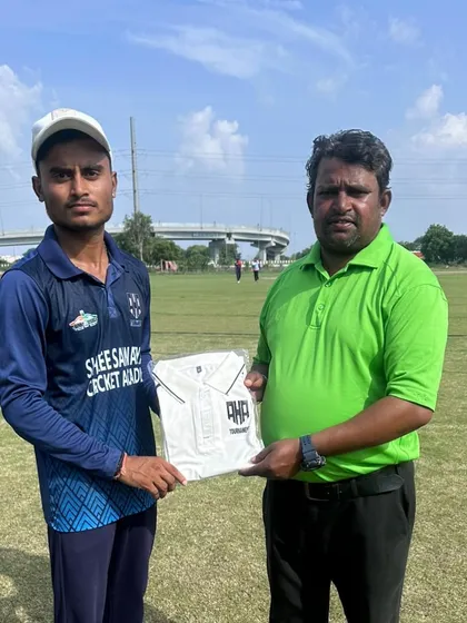 Celebrating our players' success is a core part of our academy. Here I am presenting the Man of the Match award to Karan Mishra after a great performance.