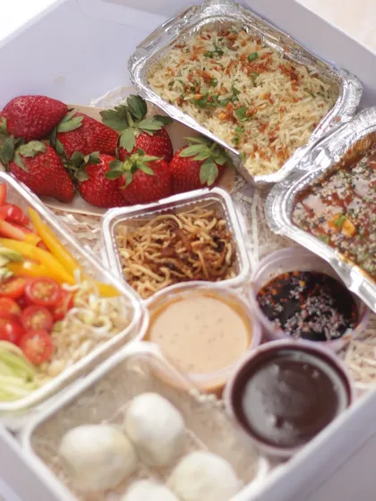 The Asian Veg option of our Date Night Meal for 2. This curated box comes with a delicious spread of vegetarian Asian dishes, perfect for a cozy night in.