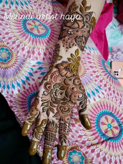 Intricate Bridal Hands photo 67