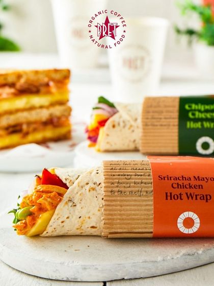 Freshly prepared hot wraps from Pret A Manger. We offer a variety of quick, healthy, and delicious food options so you can have a satisfying meal without disrupting your workflow.