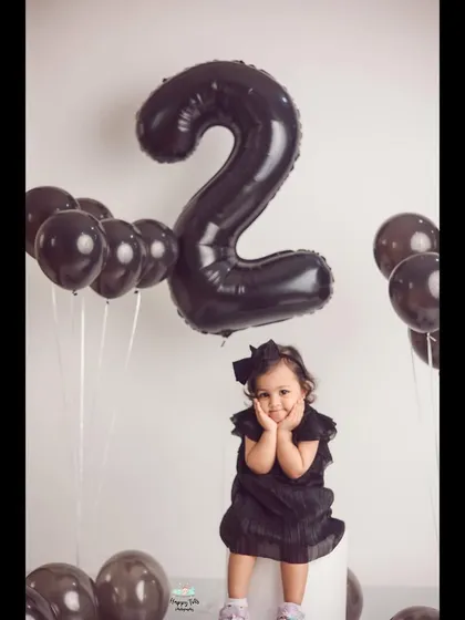 Celebrating big milestones is our jam. This chic and simple setup for a second birthday shows how we can create stylish portraits for growing toddlers.