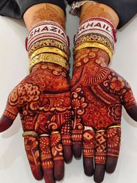Mehndi Artist Services