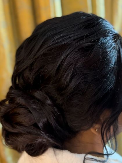 Dakshayini - Hairstyling Academy & Workshops Elegant Buns & Updos photo 17