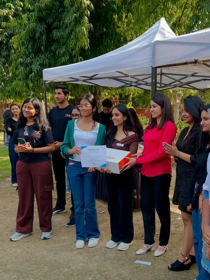 It was an honor to be invited as a judge for an art event at Sri Ram College of Commerce (SRCC), Delhi University. Seeing the creativity of young artists is always so inspiring.