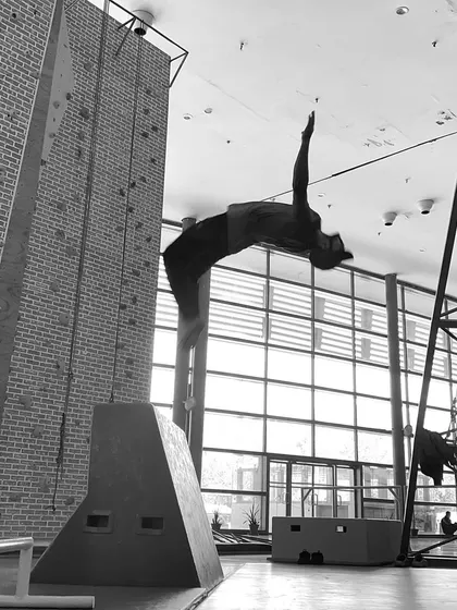 Here’s our super teacher Uzair captured mid-flight, executing a perfect backflip. Our classes focus on building the strength and technique to master advanced acrobatic movements like this safely.