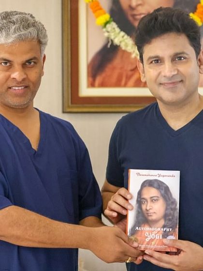 With the brilliant writer and lyricist Manoj Muntashir Shukla, presenting him with a copy of "Autobiography of a Yogi." He is a modern voice for our ancient, divine civilization.