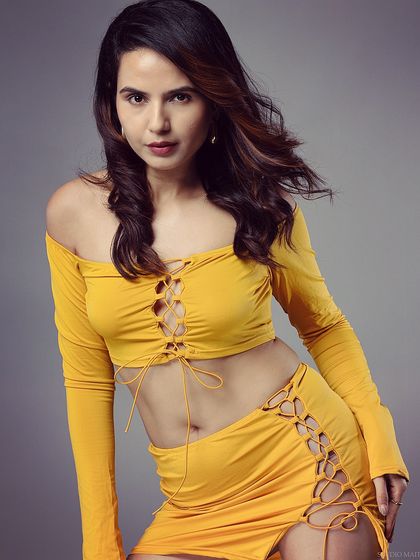 A color-toned version of the same shot, adding a warm and artistic feel.