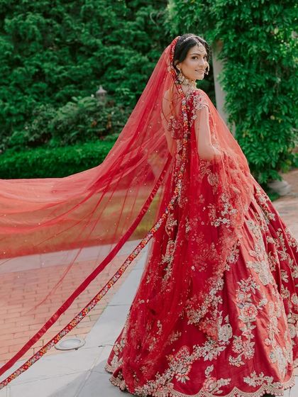 Juhi Sachdeva - Wedding Styling Timeless Bridal Looks photo 3