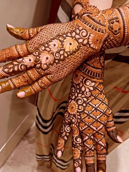 Hussaina Mehendi Artist - Party & Festive Mehendi Intricate Indian & Full Hand Designs photo 3