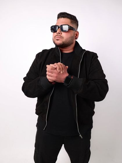 The Look: DJ Sau's Press Kit photo 18