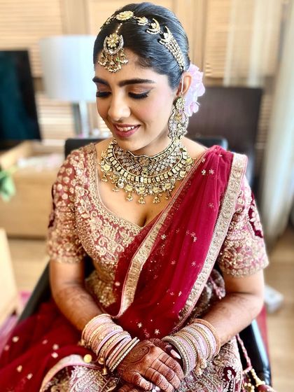 Elegant Buns & Updos photo 35