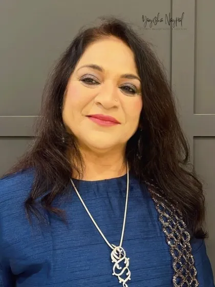 A close-up of the glam look for this lovely client. The makeup is tailored for mature skin, ensuring a radiant and sophisticated finish.