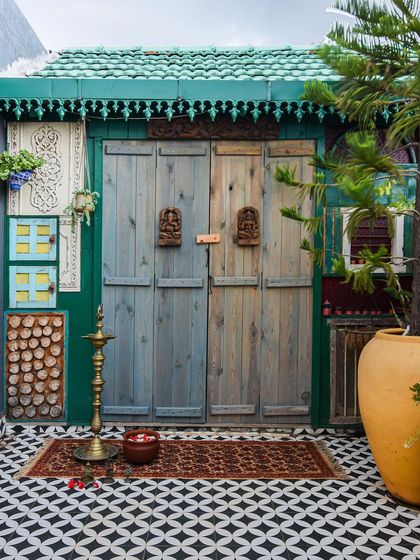 By the Riverside - Full-Service Interior Design Thoughtful Nooks: Foyers, Studies & Patios photo 17