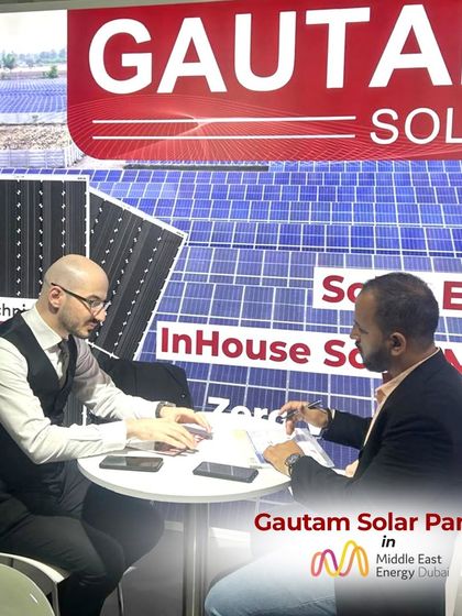 One-on-one discussions with energy professionals at the Middle East Energy Expo in Dubai. We are committed to building a brighter future through global partnerships.