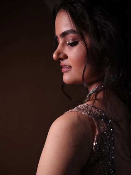 Engagement & Pre-Wedding Glam photo 4