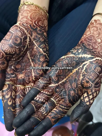 I'm going crazy over this color! The stain for this design came out incredibly dark and beautiful.