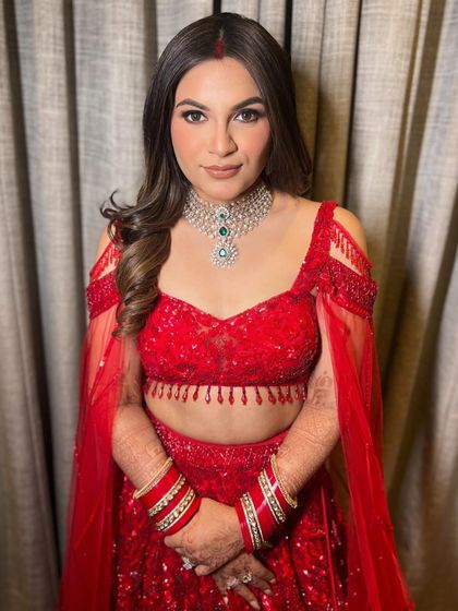 Glamorous Reception & Cocktail Looks photo 51