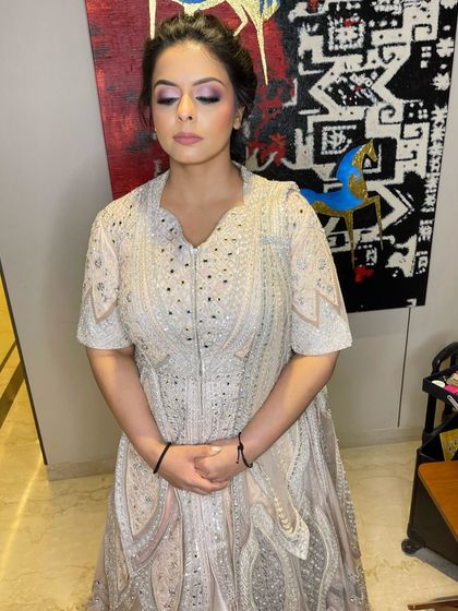 A final look showing the beautiful blend of colors on the eyelid, a testament to my philosophy of blending to perfection.