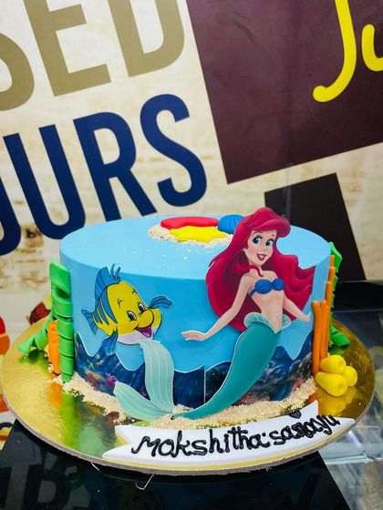 Kids' Character & Cartoon Cakes photo 22