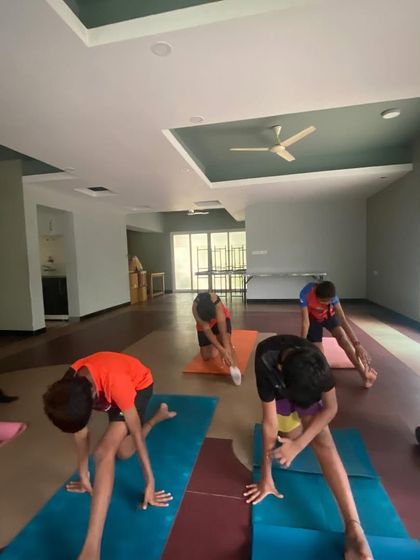 Shanthi Krishnan - Yoga Instruction Yoga for Kids & Young Athletes photo 15