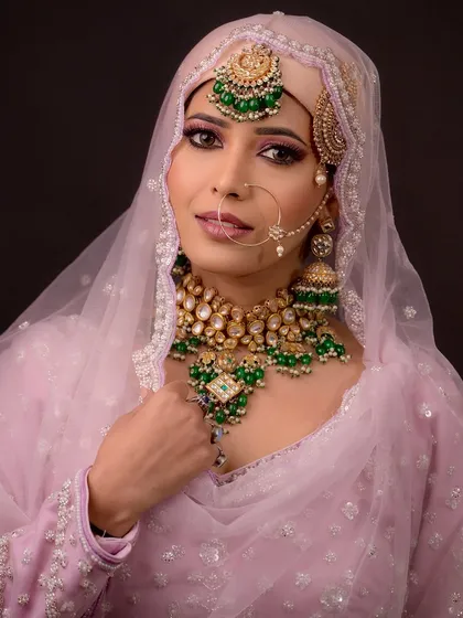 A classic portrait of the Muslim bride, looking serene and beautiful.
