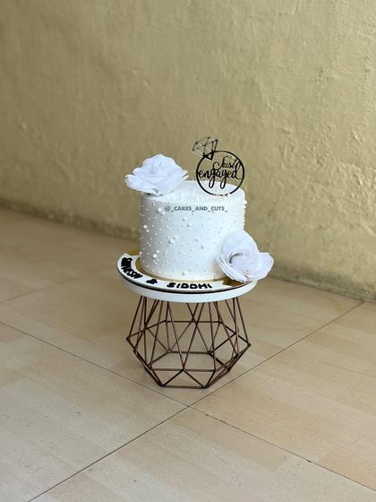 Grand Wedding & Engagement Cakes photo 9