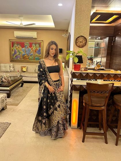 A final look at this festive outfit. It's all about feeling confident and beautiful in what you wear.