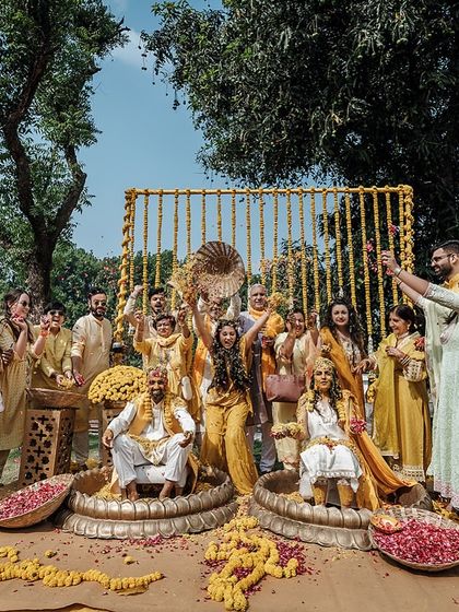 Haldi, Mehndi & Sangeet: Poori Masti & Dhamal photo 17